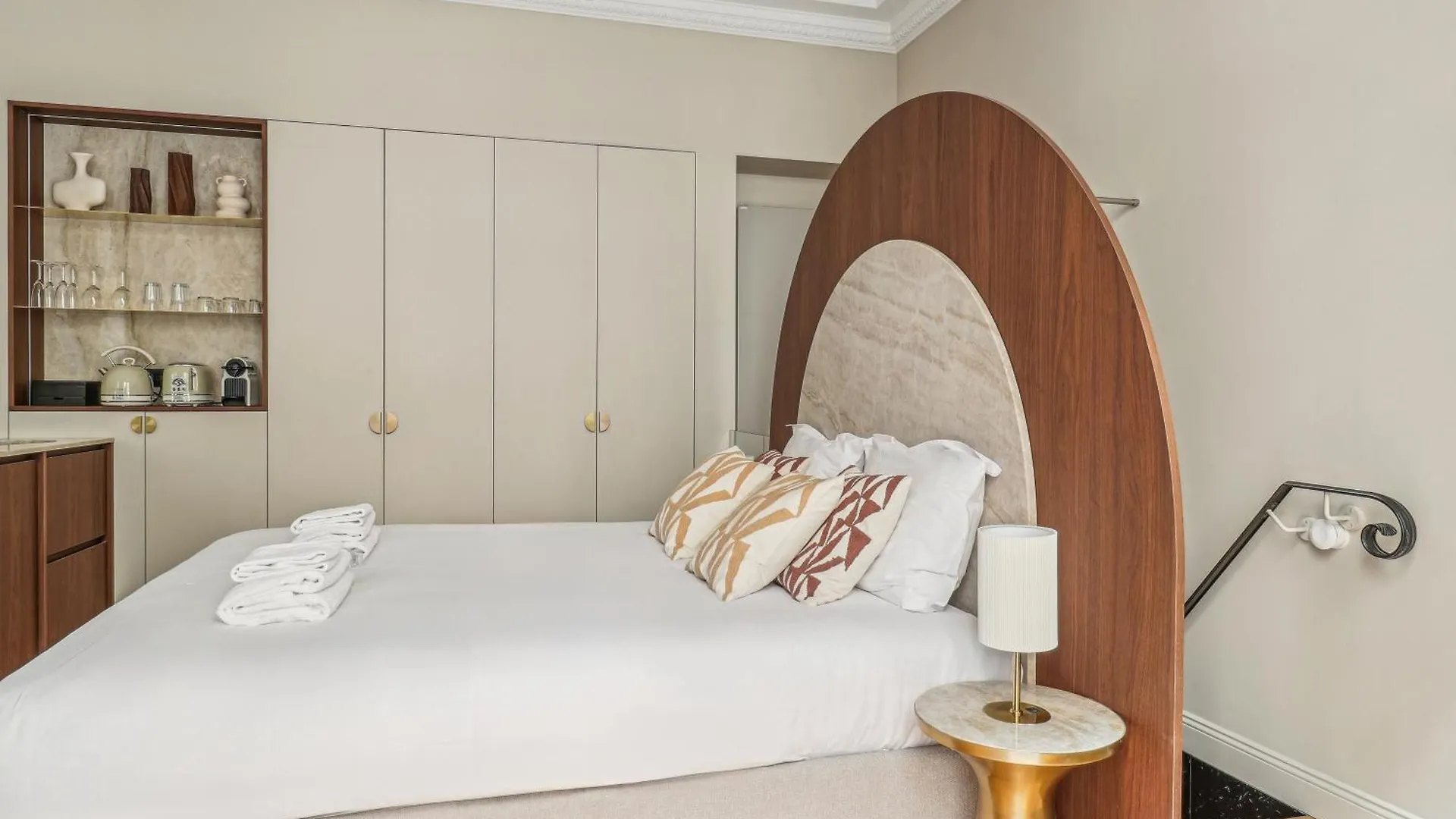 Modern Apartment - 2P - Parc Monceau Paris