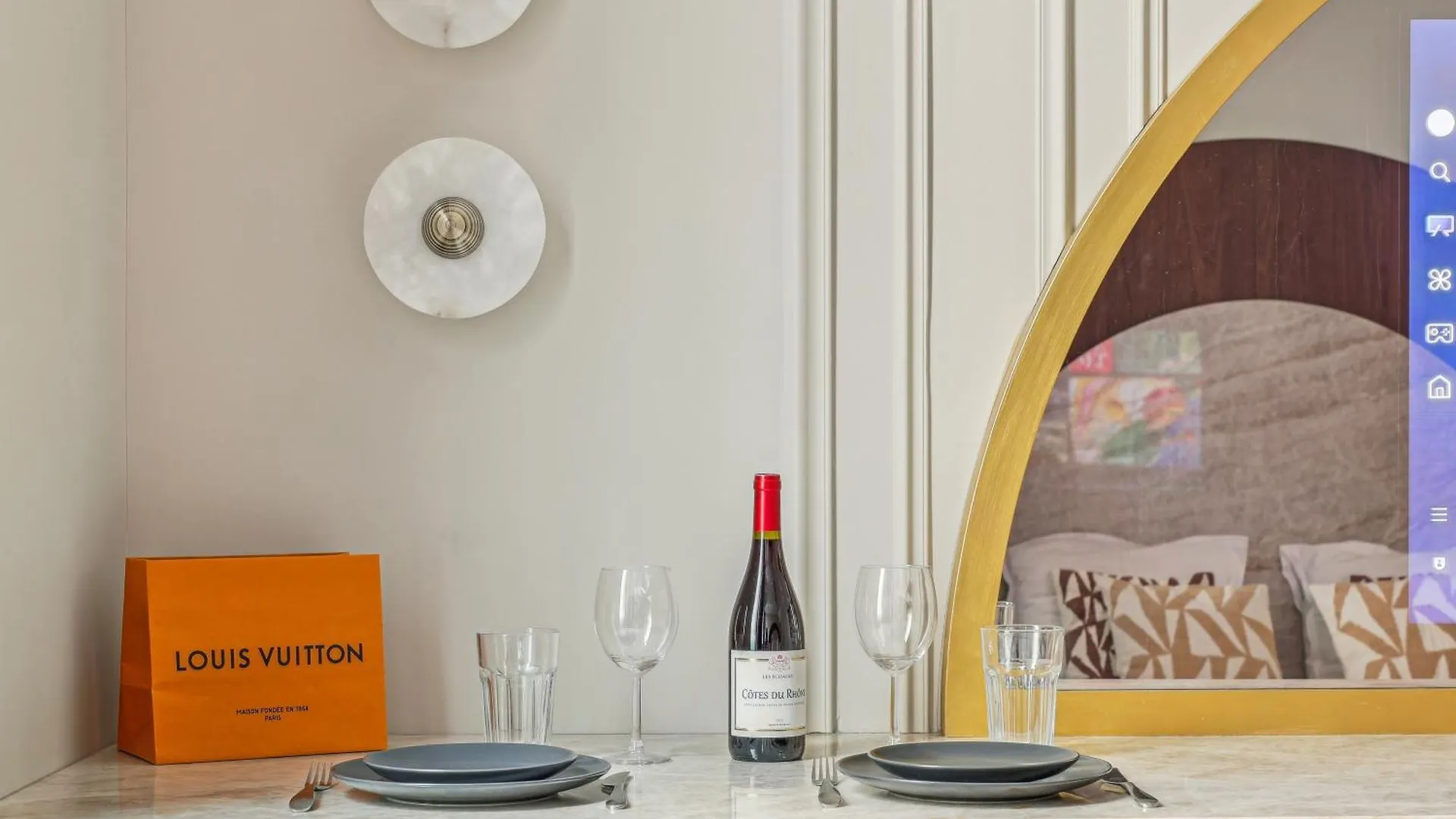 Modern Apartment - 2P - Parc Monceau Paris France