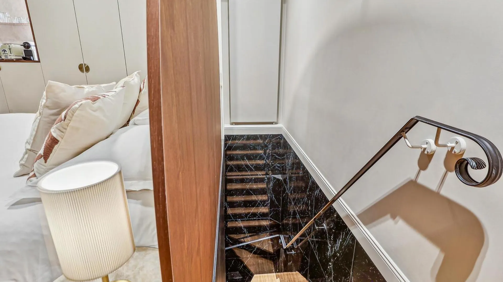 Modern Apartment - 2P - Parc Monceau Paris